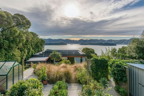 Photo of property in 48 Andersons Road, Charteris Bay, Lyttelton, 8971