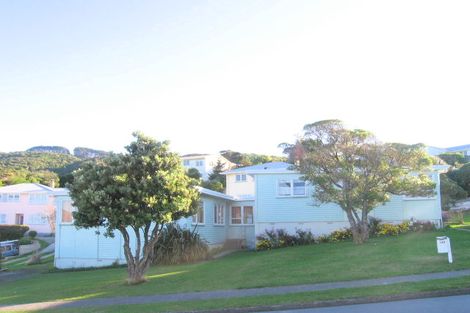 Photo of property in 14a-b Takapuwahia Drive, Takapuwahia, Porirua, 5022