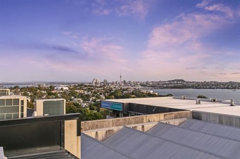 Photo of property in Sugar Lane Apartments, 11/31 Rawene Road, Birkenhead, Auckland, 0626