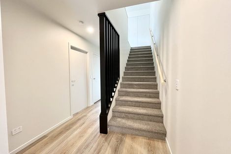 Photo of property in 12/92 Cambridge Terrace, Waterloo, Lower Hutt, 5011