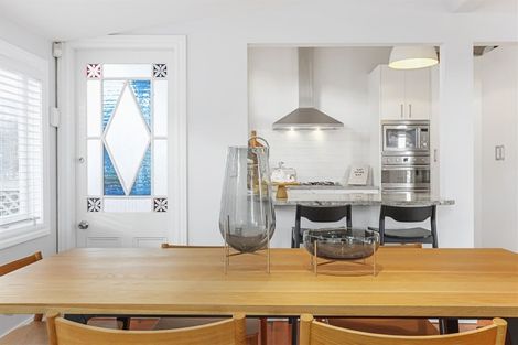 Photo of property in 26 Mariposa Crescent, Birkenhead, Auckland, 0626