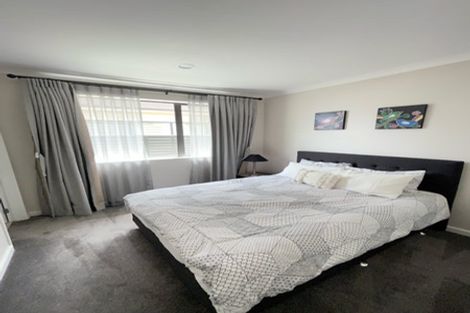 Photo of property in 13 Tawatawa Street, Long Bay, Auckland, 0630