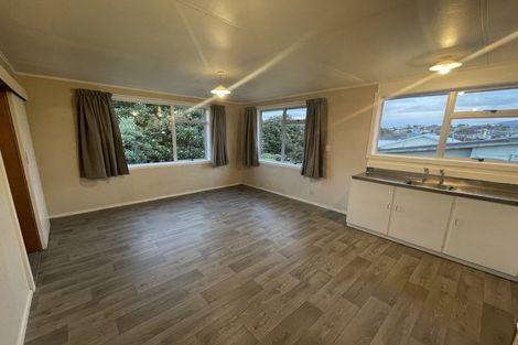 Photo of property in 30 Camellia Avenue, Bell Block, New Plymouth, 4312