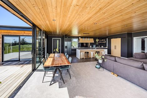 Photo of property in 389 Teschemakers Road, Teschemakers, Oamaru, 9492