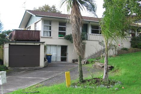 Photo of property in 43 Mayfair Crescent, Mairangi Bay, Auckland, 0630