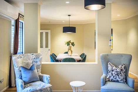 Photo of property in 4 Chelmsley Avenue, Henderson, Auckland, 0612