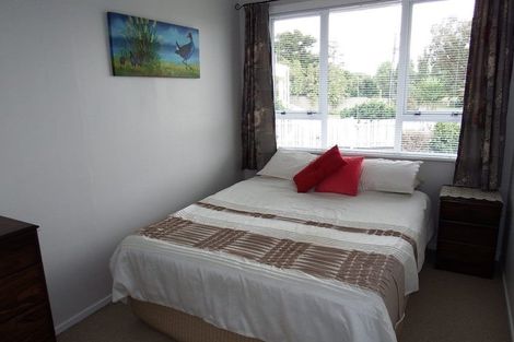 Photo of property in 77 Collingwood Street, Eltham, 4322