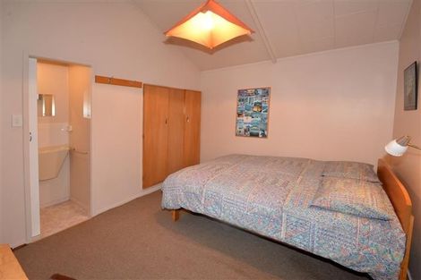 Photo of property in 162 Brockville Road, Brockville, Dunedin, 9011