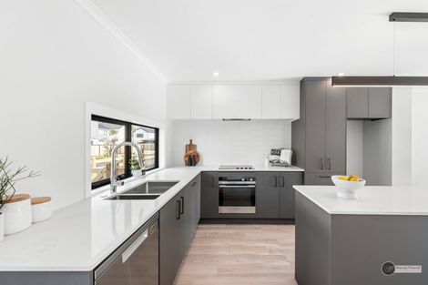 Photo of property in 16 Orongomai Street, Wallaceville, Upper Hutt, 5018