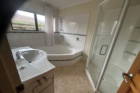 Photo of property in 12 Gandalf Crescent, Paraparaumu, 5032