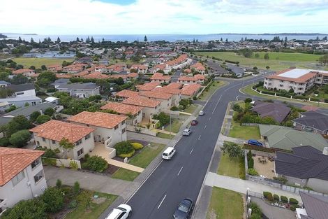 Photo of property in 21 West Hoe Heights, Orewa, 0931