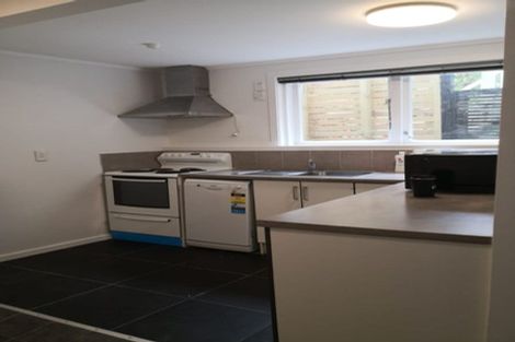 Photo of property in 6 Rixon Grove, Mount Victoria, Wellington, 6011