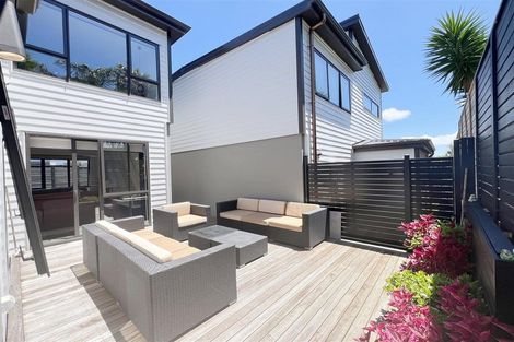 Photo of property in 81a Matipo Road, Mairangi Bay, Auckland, 0630