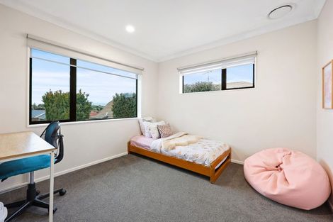 Photo of property in 1/14 Kells Place, Botany Downs, Auckland, 2010