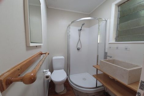 Photo of property in 37 Seaview Road, Paremata, Porirua, 5024