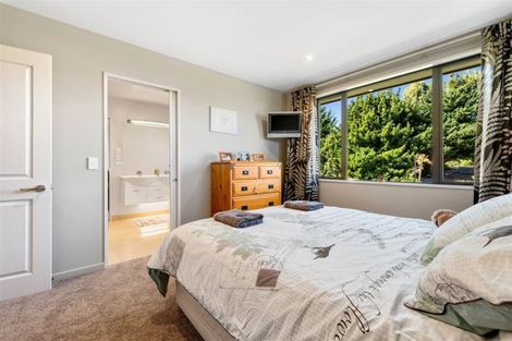 Photo of property in 115 Lakeview Terrace, Lake Hawea, Wanaka, 9382