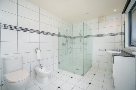 Photo of property in 64 Royal Oak Drive, Kelvin Grove, Palmerston North, 4414