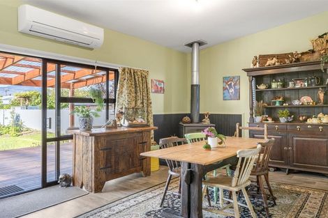 Photo of property in 95 Queen Street, Westport, 7825