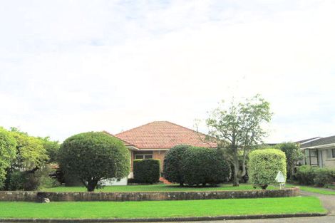 Photo of property in 13 Watson Place, Papatoetoe, Auckland, 2025