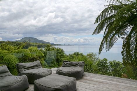 Photo of property in 21 Waiparemo Crescent, Pukawa Bay, Turangi, 3381