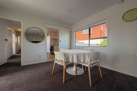 Photo of property in 1/725 Beach Road, Browns Bay, Auckland, 0630