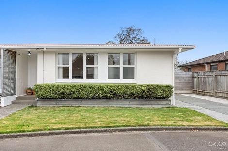 Photo of property in 1a Saulbrey Grove, Woburn, Lower Hutt, 5010