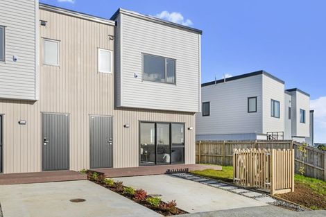 Photo of property in 52b Crestview Rise, Papakura, 2110