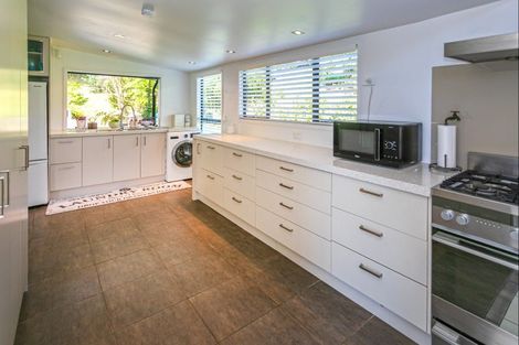 Photo of property in 5 Rewa Rewa Valley, Tairua, 3508