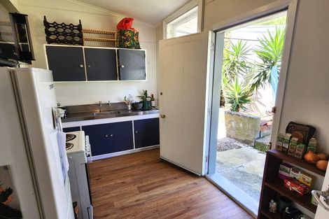 Photo of property in 9 Brougham Street, Mount Victoria, Wellington, 6011