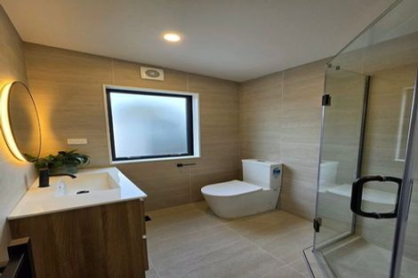 Photo of property in 18f Sunnyhill Crescent, Sunnyhills, Auckland, 2010