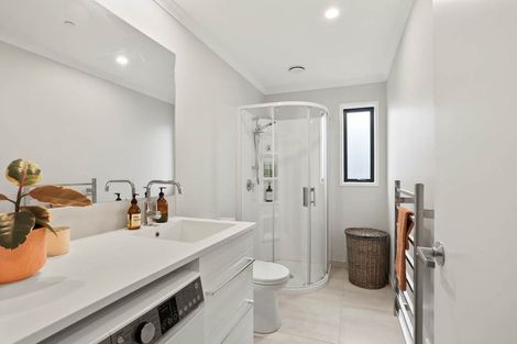 Photo of property in 6 Honowai Street, Kumeu, 0810