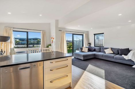 Photo of property in 32 Clement Avenue, Rolleston, 7615