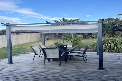 Photo of property in 38 Hewlett Road, Massey, Auckland, 0614