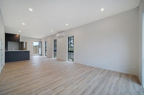 Photo of property in 11 Aramata Road, Papakura, 2110
