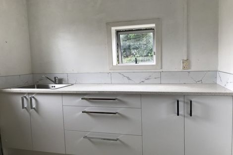 Photo of property in 1/44 Roberts Road, Glenfield, Auckland, 0629