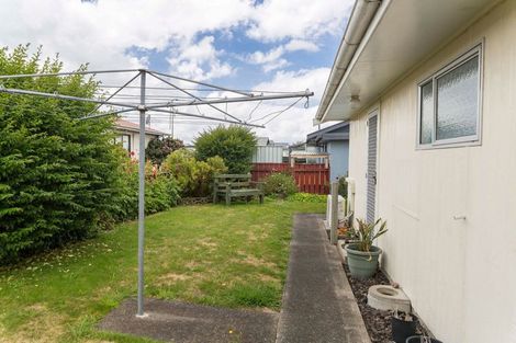 Photo of property in 4 Mccallum Street, Dannevirke, 4930