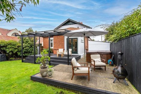 Photo of property in 30 Ings Avenue, Saint Clair, Dunedin, 9012