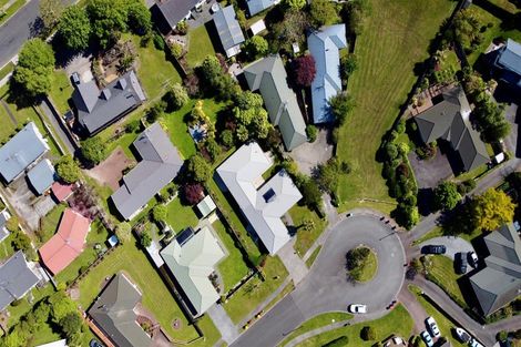 Photo of property in 16 Capricorn Place, Kawaha Point, Rotorua, 3010