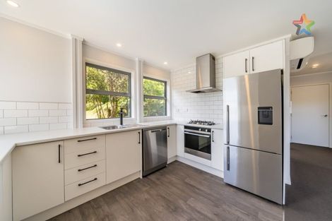 Photo of property in 129 Manuka Street, Stokes Valley, Lower Hutt, 5019