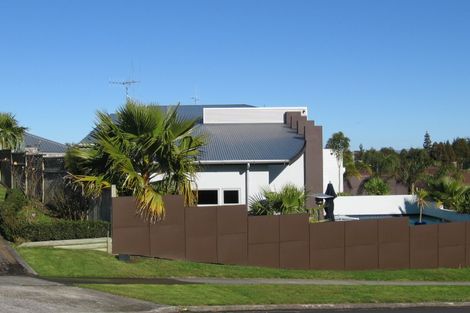 Photo of property in 50 Greenfield Drive, Western Heights, Hamilton, 3200