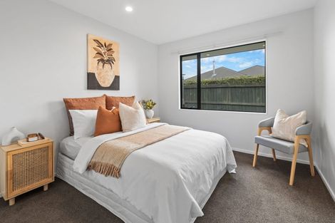 Photo of property in 15 Harrys Way, Redwood, Christchurch, 8051