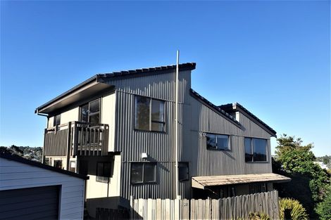 Photo of property in 38 Tree View Avenue, Glenfield, Auckland, 0629