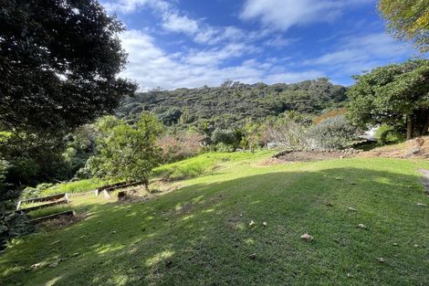 Photo of property in 84 Seaview Road, Piha, New Lynn, 0772