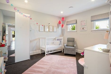 Photo of property in 48 Medway Street, Richmond, Christchurch, 8013