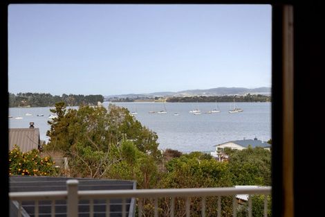 Photo of property in 96 Omokoroa Road, Omokoroa, 3114