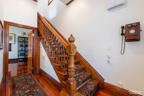 Photo of property in 37 Grant Road, Thorndon, Wellington, 6011