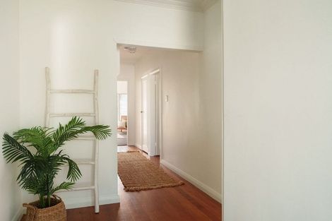 Photo of property in 13 Burrows Street, Tauranga South, Tauranga, 3112