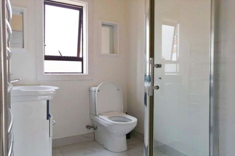 Photo of property in 2/64 Landscape Road, Mount Eden, Auckland, 1024