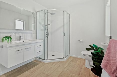 Photo of property in 23a Lane Road, Weymouth, Auckland, 2103