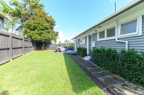 Photo of property in 1/48 Bond Crescent, Forrest Hill, Auckland, 0620